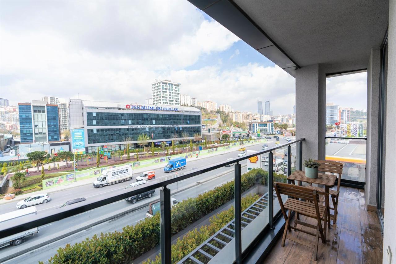 Near Airport Metro 1-bdr Wi-fipoolgym İstanbul
