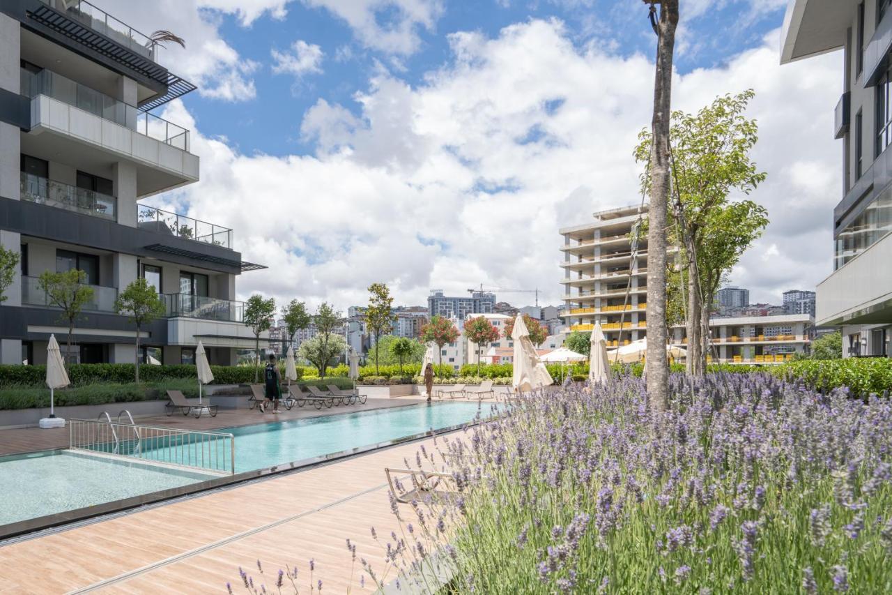 Daire Near Airport Metro 1-bdr Wi-fipoolgym
